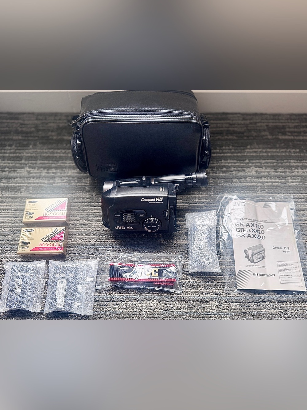 MINT CONDITION - JVC GR-AX720 Compact VHS Camcorder w/ 18x Hyper Zoom, ETC.
